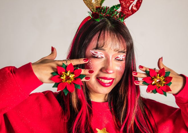 12 Elegant Christmas Makeup Ideas for Every Holiday Mood