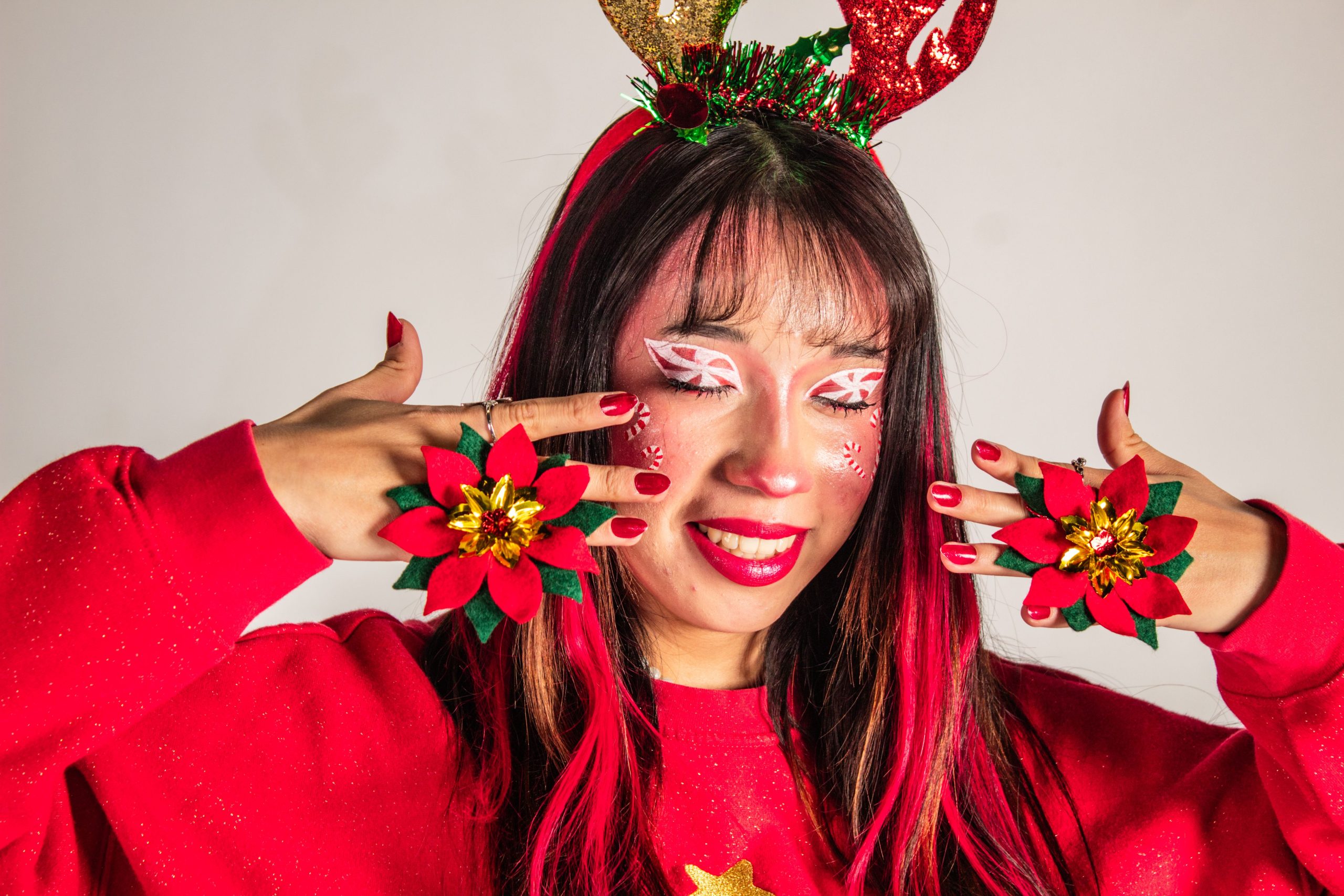 12 Elegant Christmas Makeup Ideas for Every Holiday Mood