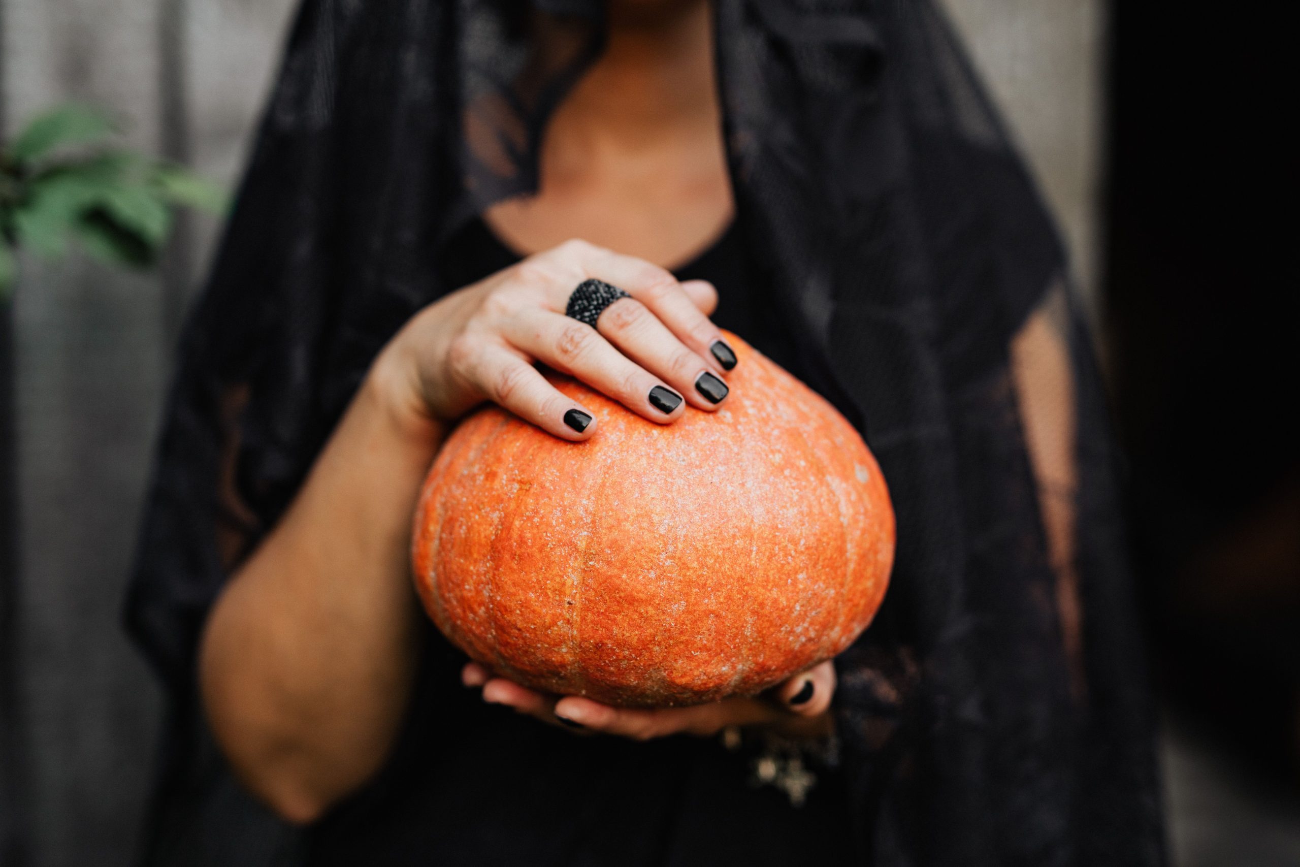 13 Cute Halloween Nails for a Fun October Manicure